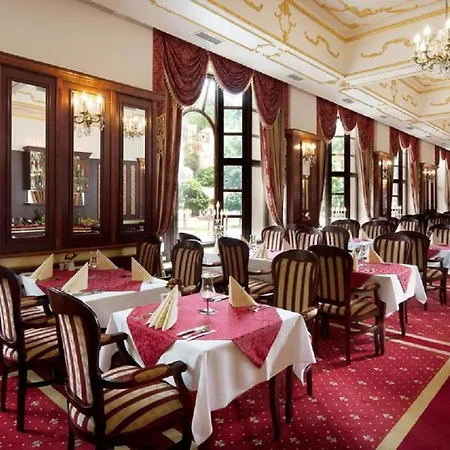 エクセルシオール ホテル