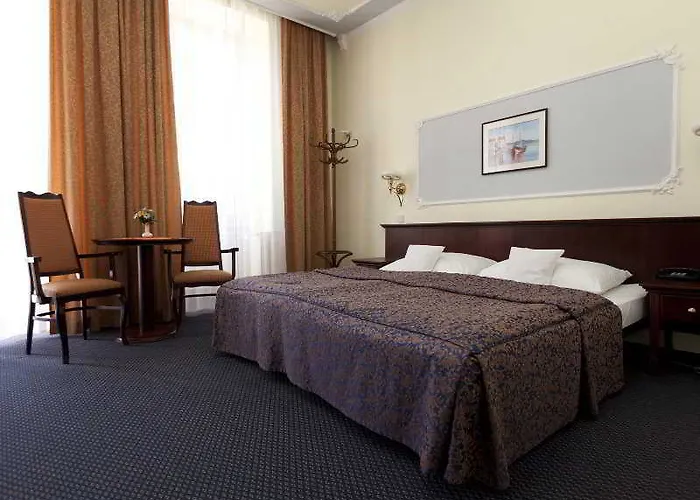 Excelsior Hotel 4*